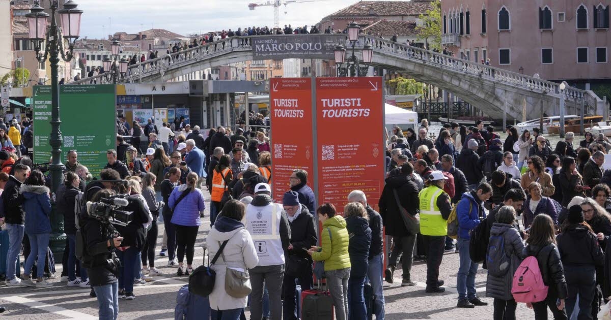 Decryption. Overtourism: quotas, Airbnb restrictions... how the response is being organized in certain cities