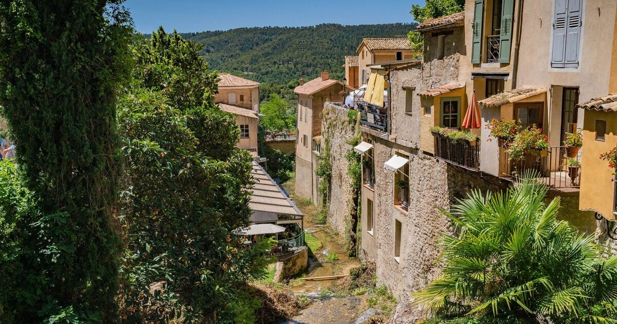 British ex-pats in France face being hammered for their pensions in devastating new order