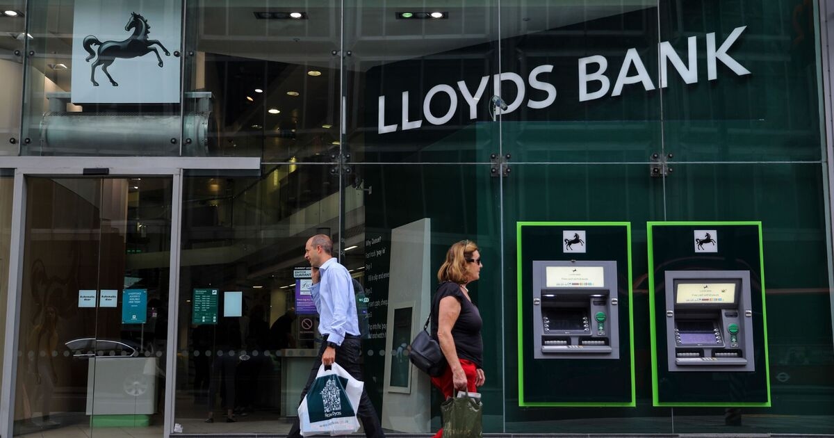 Lloyds Bank issues urgent warning of 'manipulative' new scam costing victims up to £5,000