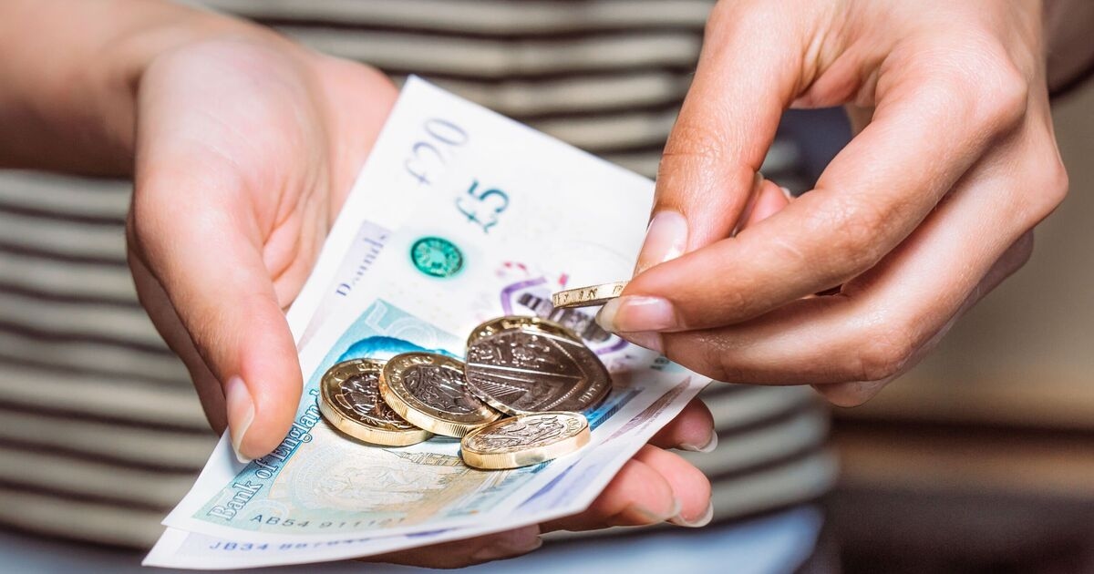 New heating payment alert for thousands to claim £150 discount off energy bill