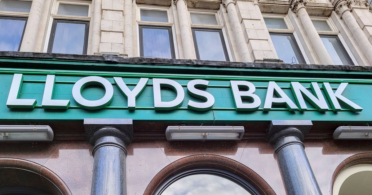 Lloyds Bank says these customers are £399 better off