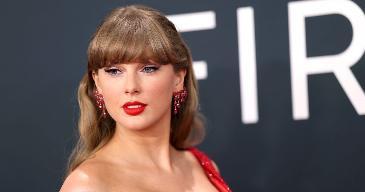 Novo álbum de Taylor Swift e turnê de 2026 são 'confirmados' como músicas inspiradas no romance de Travis Kelce