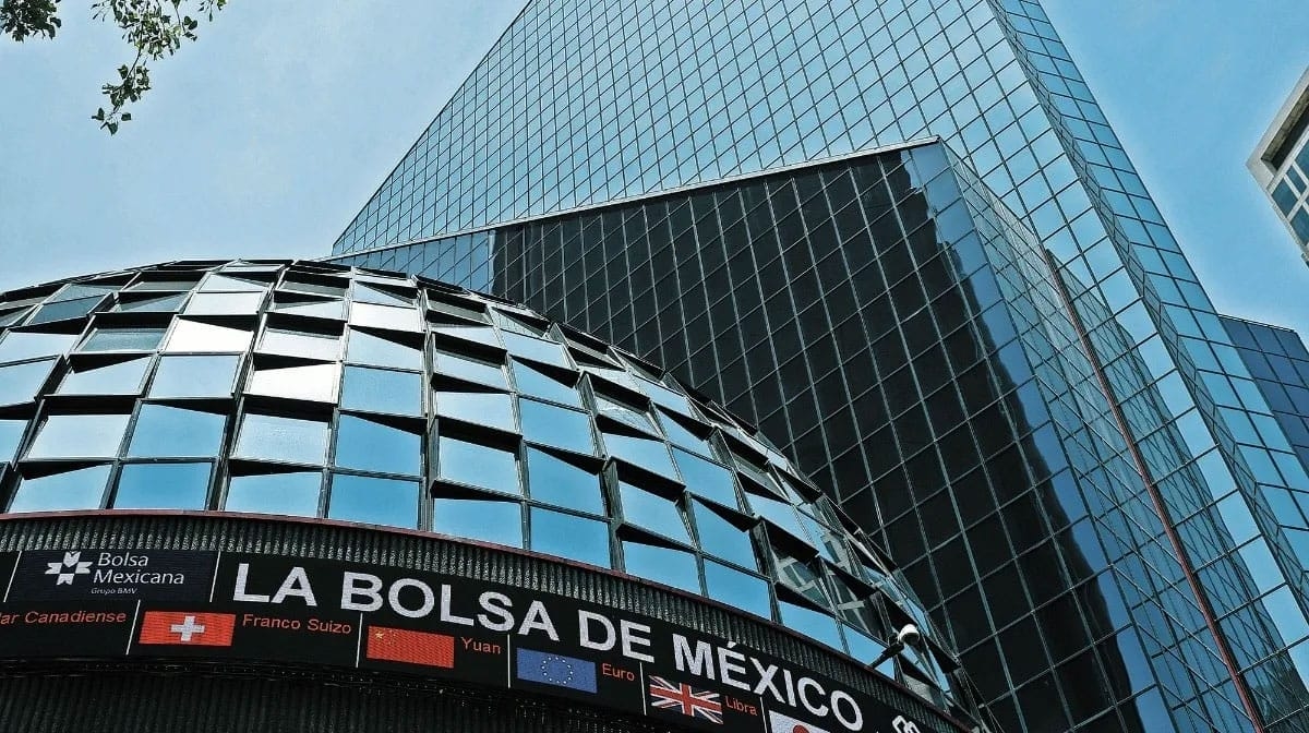 Mercados Mexicanos Inician la Jornada con Ligera Variación Tras Anuncio de la Fed