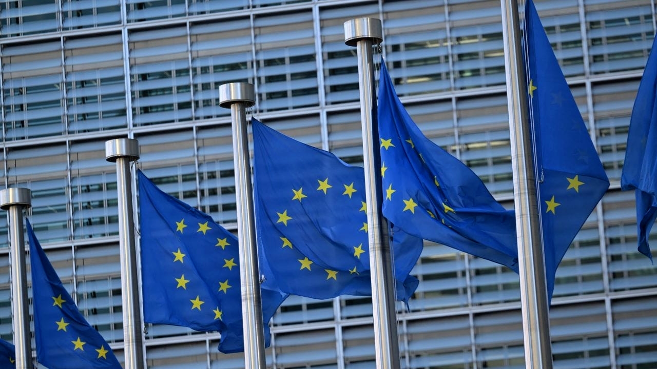 EU: stabiele groei, dalende inflatie; risico's blijven bestaan