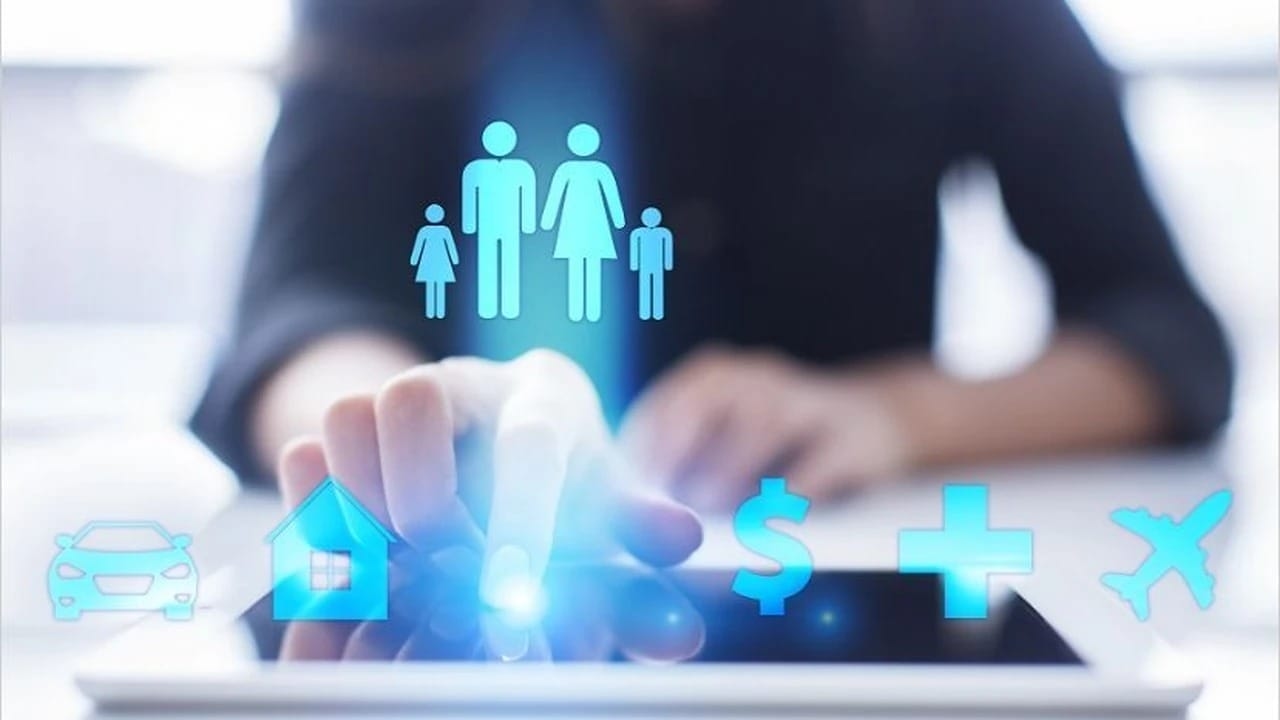 Versicherungs-Updates 2025: Anpassungen der Erschwinglichkeit der Krankenversicherung in den USA und die Aufsichtsfunktion von CONDUSEF in Mexiko