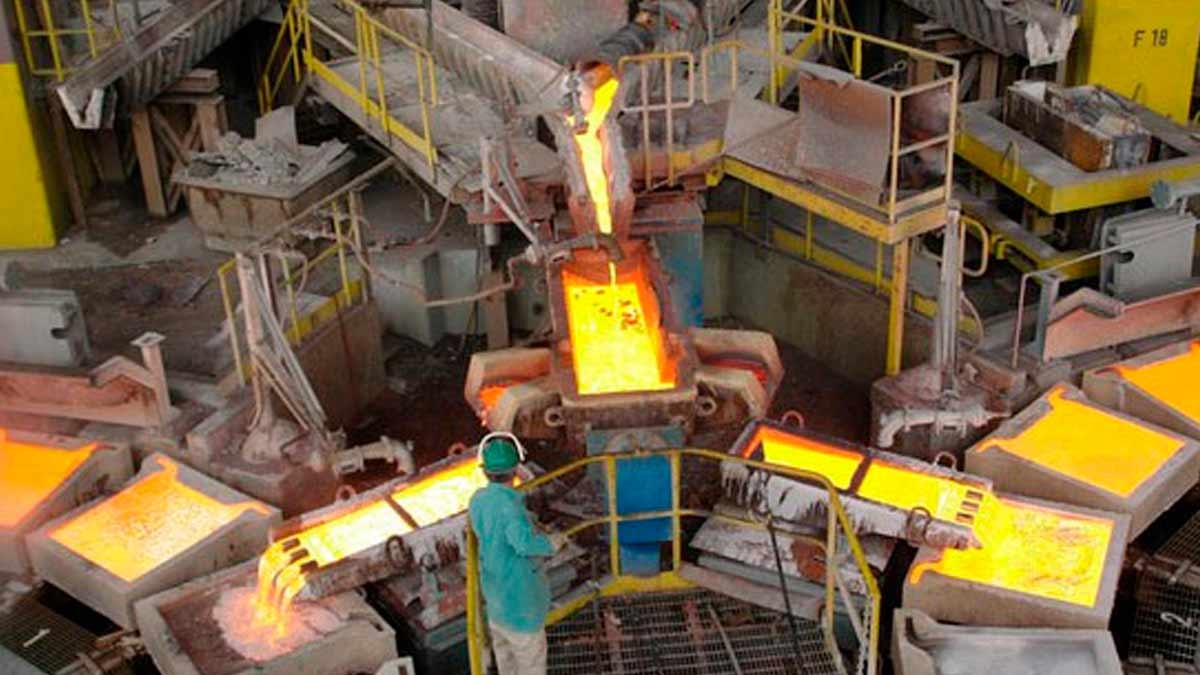 Refinerías de oro frenan envíos a EE.UU. por posible arancel de 39%