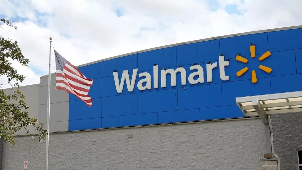 Sprzedaż w Walmarcie rośnie pomimo ceł i podwyżek cen