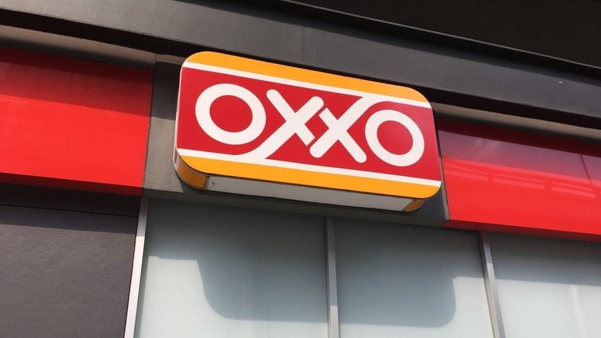 Femsa schließt aufgrund der Forderung nach Mindestlohnzahlungen mehr als 200 Oxxo-Filialen in Mexiko.