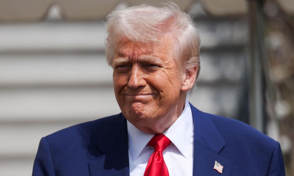 „Wall Street Journal”: Smartfony Trumpa będą najpewniej przywożone z Chin
