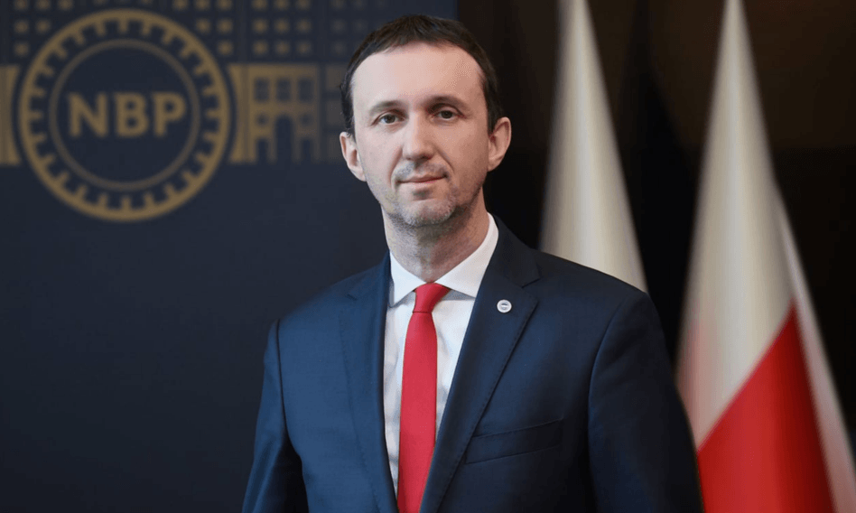 Dąbrowski do Conselho de Política Monetária: Novos cortes nas taxas de juros somente no quarto trimestre de 2025