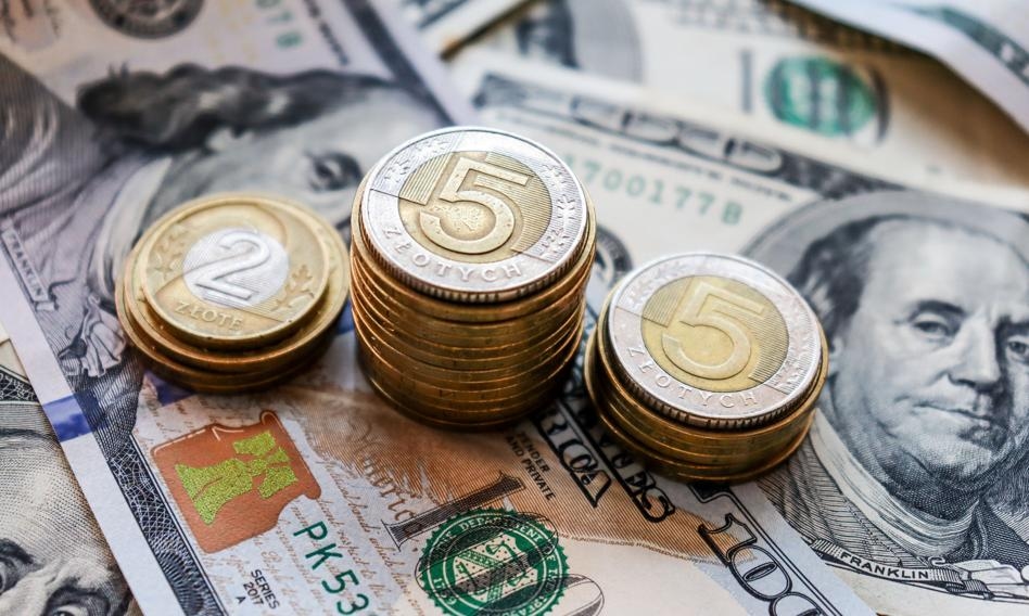 Złoty w trendzie bocznym. Euro po 4,25 zł