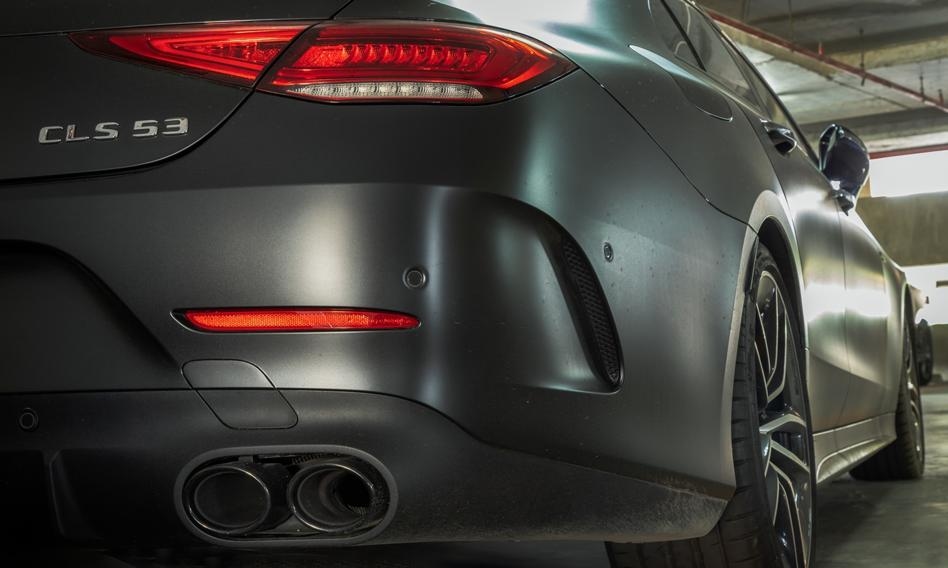 Audi und Mercedes brechen ein. Sie werden die Verbrennungsautos nicht aufgeben