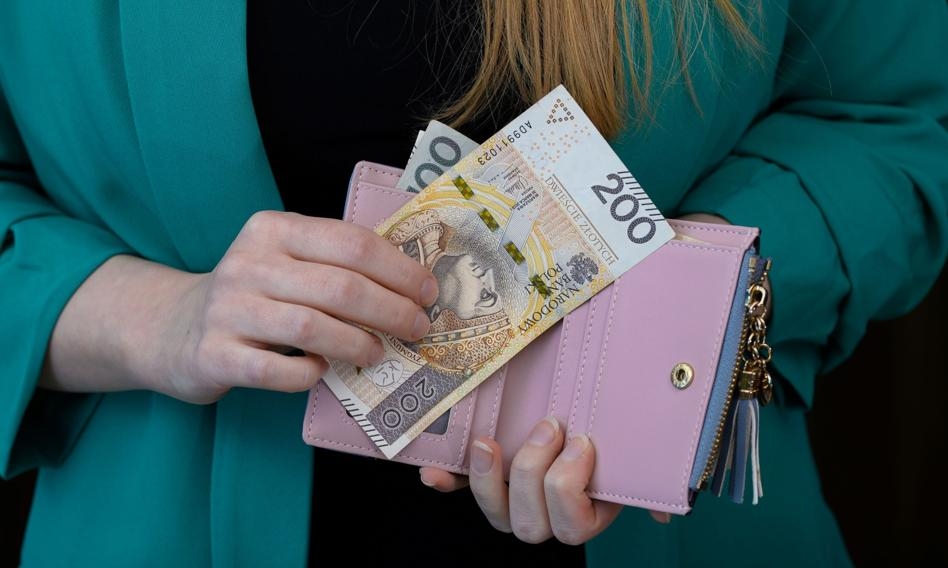 How do Poles perceive their financial situation? Results of the latest survey
