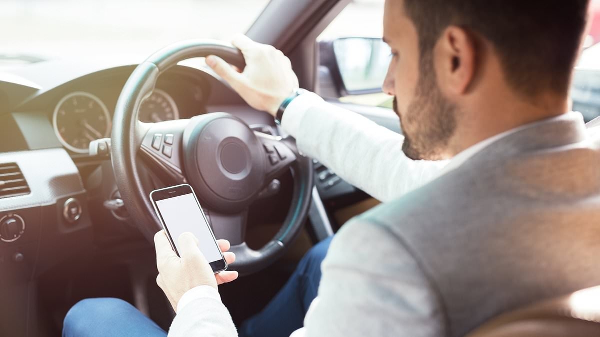 Nove conducenti su 10 ammettono di non essere in grado di completare un viaggio in auto senza toccare il telefono