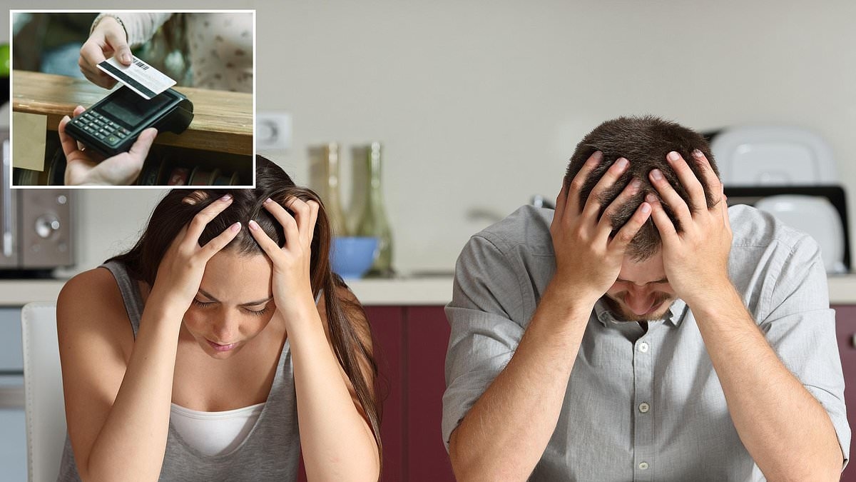 Dovresti condividere le finanze con il tuo partner? Quasi la metà non parlerà nemmeno di soldi finché non andranno a vivere insieme.