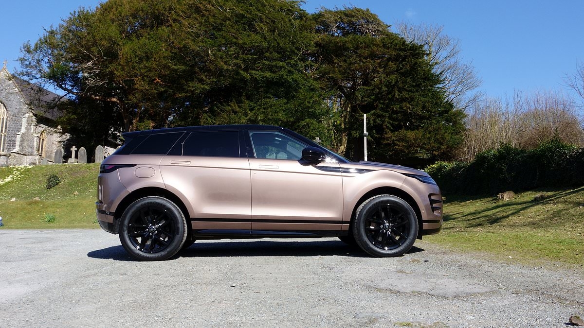 Wheel fell off my brand new £52,000 Range Rover... while driving: CRANE ON THE CASE: