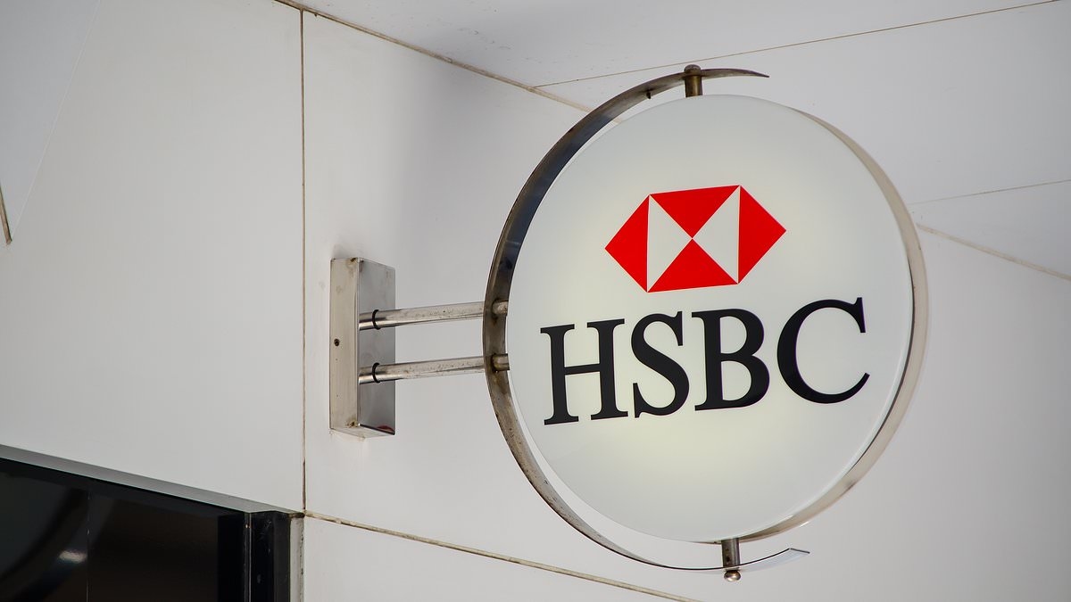 Labour tax fears cause a multi-billion pound drop in bank stock values