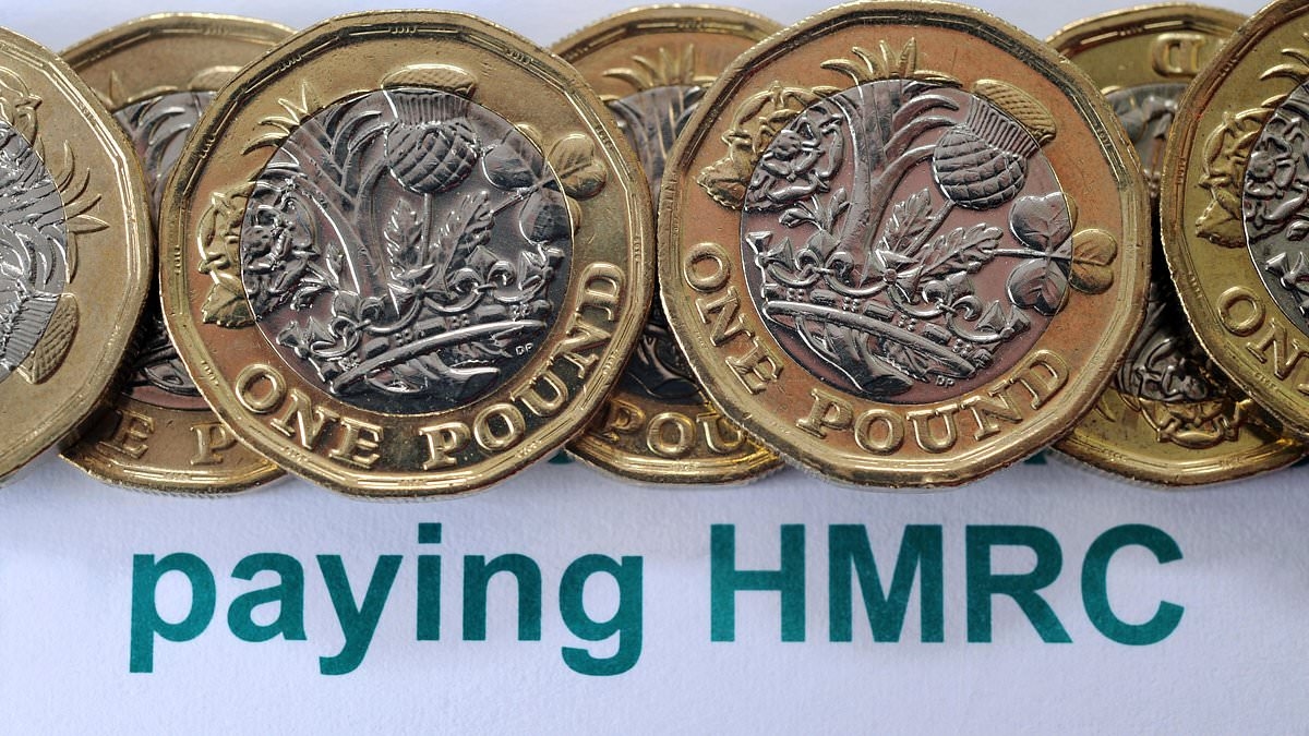 How does HMRC calculate tax on savings interest earned in a joint account?