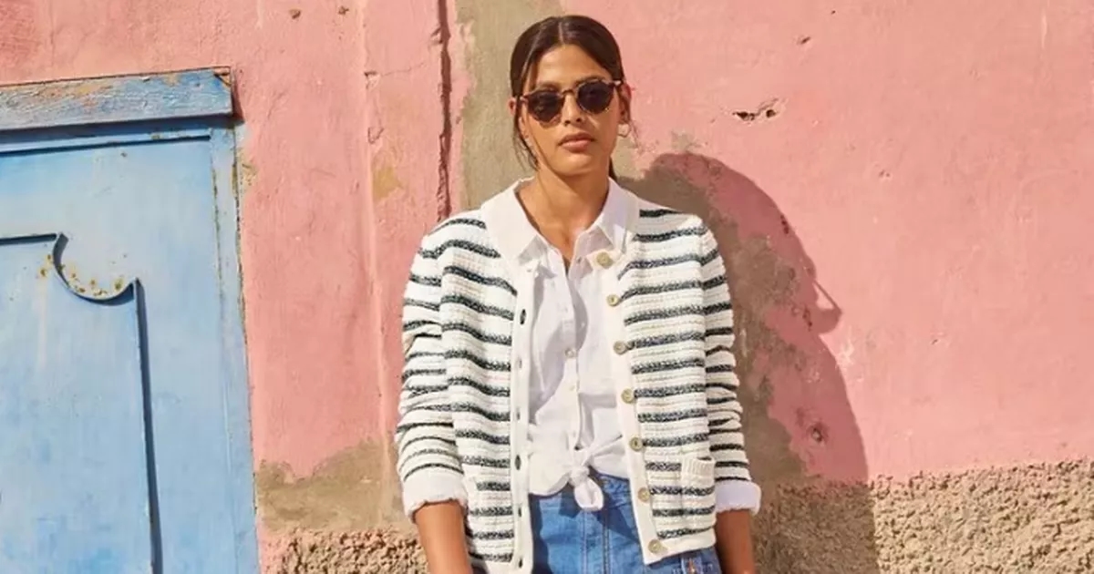 Gli acquirenti di White Stuff elogiano il "bellissimo" cardigan estivo "utile nelle giornate ventose"