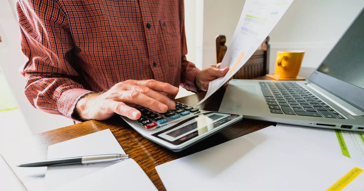 Calculateur de facture énergétique : découvrez combien VOUS paierez de plus à mesure que le plafond de prix d'Ofgem augmente