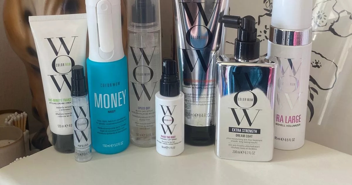 Il marchio amato da Claudia Winkleman lancia saldi per le festività natalizie, incluso lo spray "Santo Graal"