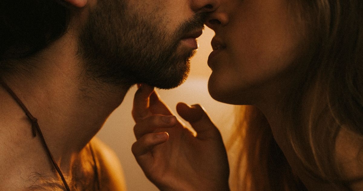 Una donna bussa alla porta dell'ex dopo una sensazione sospetta e il suo mondo crolla
