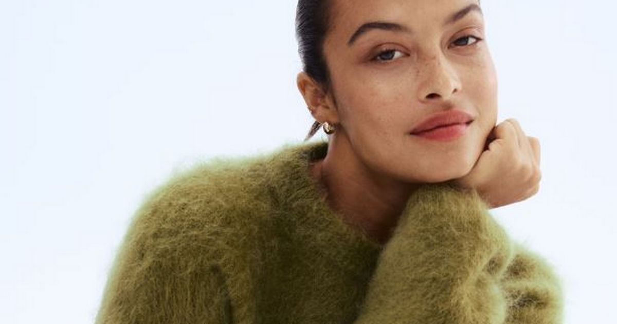 Weekendowa lista życzeń: torba M&S, perfumy za 18 funtów i jesienne dzianiny, które kupuje nasz zespół zakupowy