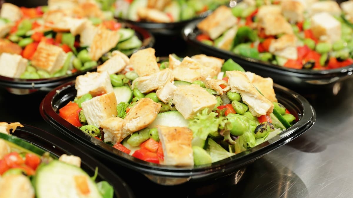 Buffets, barras de ensaladas: ¿por qué son tan populares estos restaurantes?