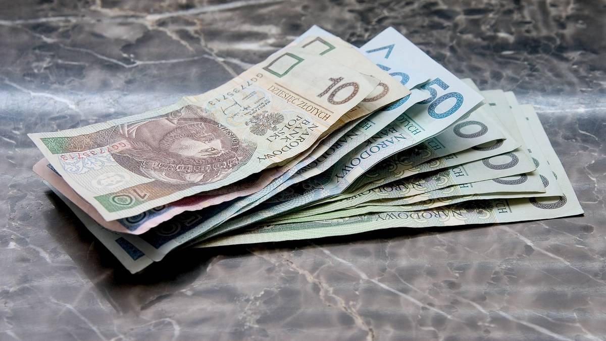 Pensão mais alta para aqueles empregados antes de 1999. Sob certas condições