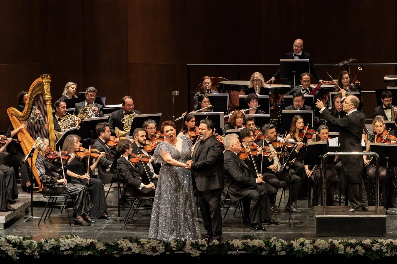 Het 16e Internationale Istanbul Opera en Ballet Festival is begonnen