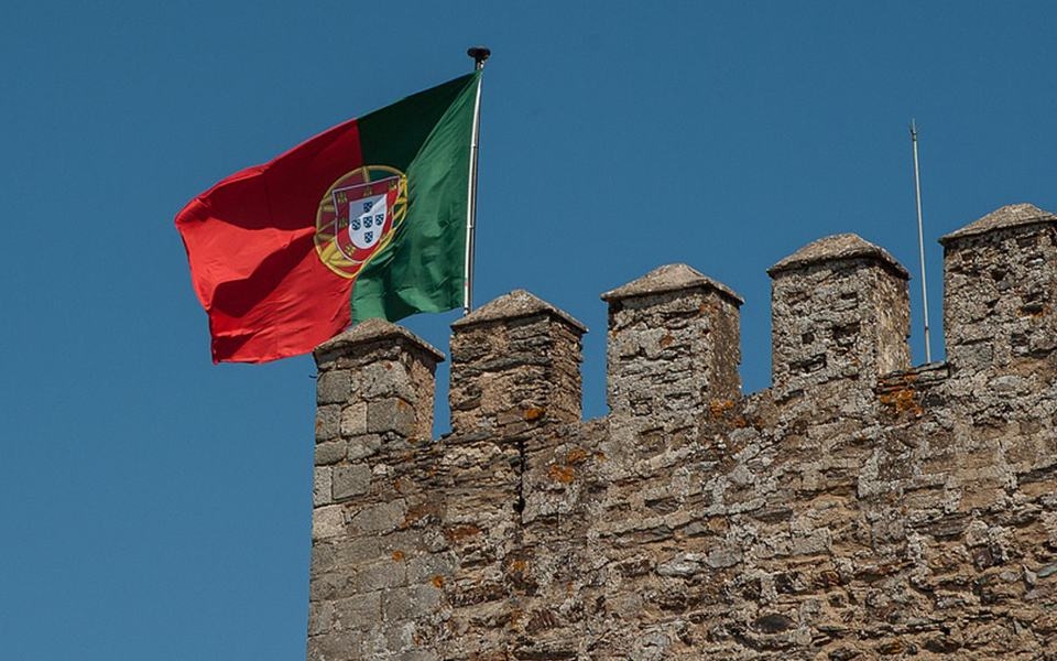 Le Portugal paie moins pour sa dette à court terme