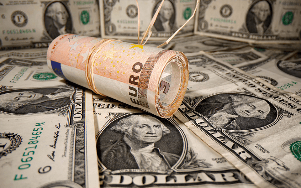 Analist, doların düşüşünün Amerikan istisnacılığının azaldığını yansıttığını söylüyor