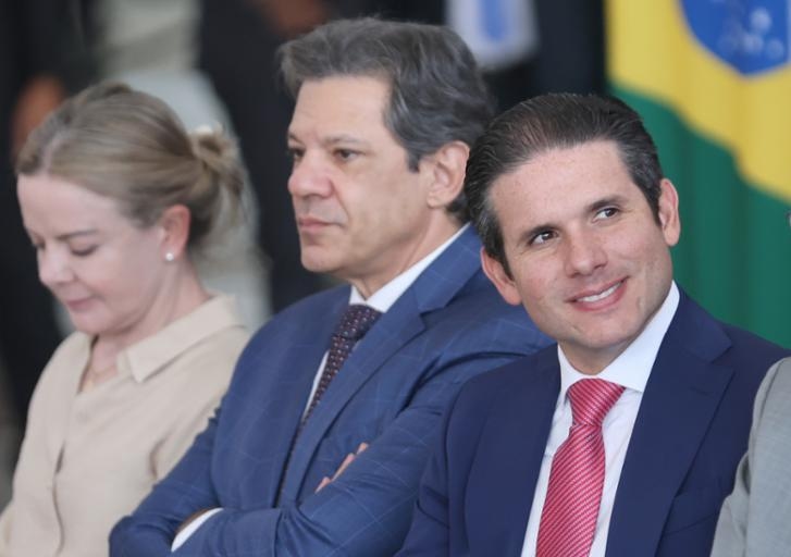 Per garantire gli emendamenti, il Congresso assume un ruolo guida nell’adeguamento fiscale
