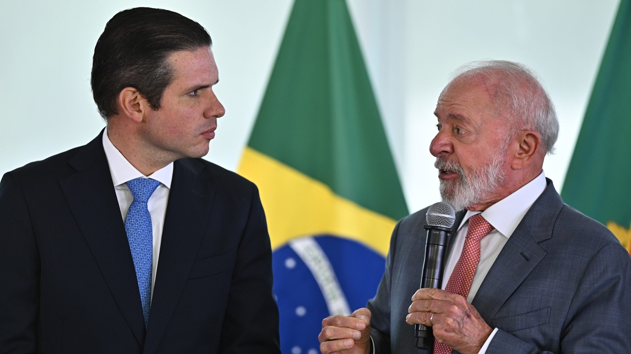 Con Lula indebolito, Hugo Motta cerca di imporre al governo un programma di riforme