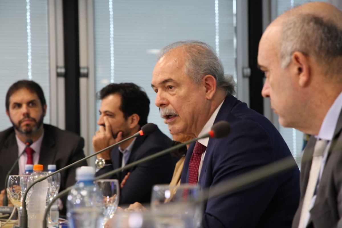 BNDES y gobierno anuncian crédito para empresas afectadas por alza arancelaria en EE.UU.