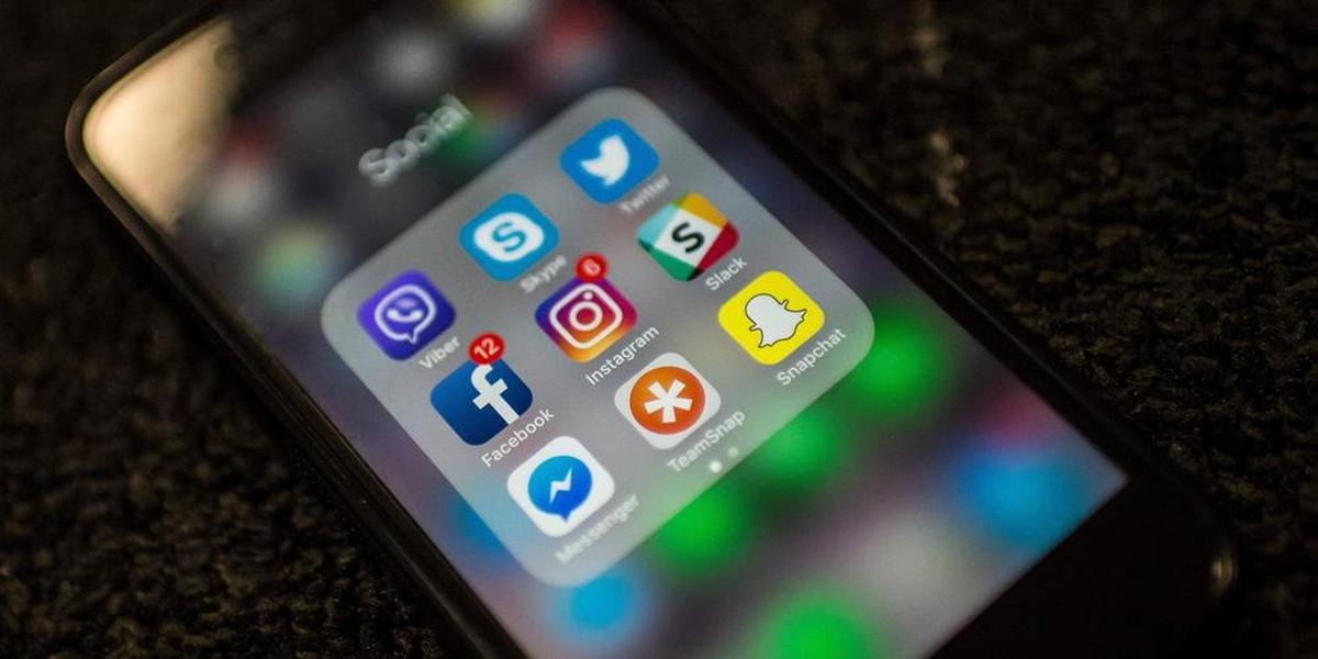 İnternetteki çocuk fotoğraflarına dikkat: Çocuk cinsel istismarı sitelerinde kullanılan her iki görselden biri sosyal ağlardan geliyor