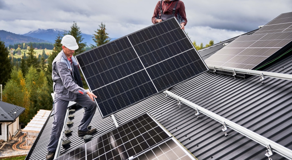Dunkle Wolken über polnischer Photovoltaik. Experten schlagen Alarm