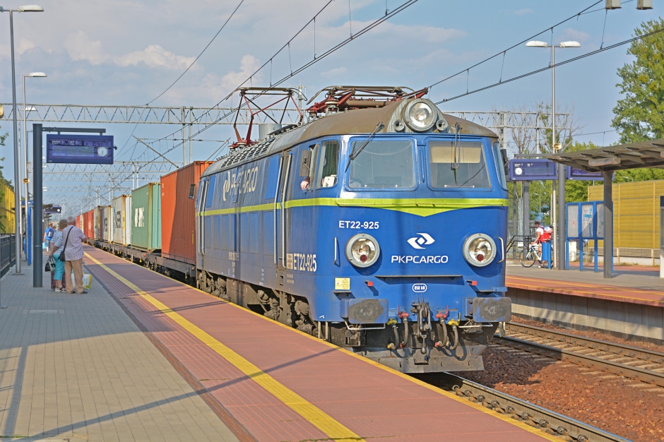 PKP Cargo ma wielkie plany, ale na razie będzie dalej zwalniać