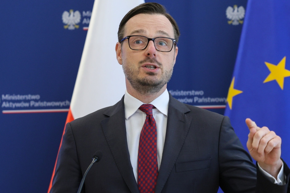 Bakan Jaworowski muhalefete işaret ediyor ve şirketler hakkında somut veriler sunuyor