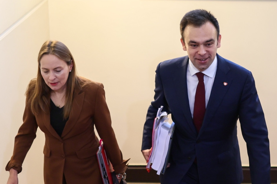 Dług publiczny będzie rósł wolniej, bo rząd mniej pożyczy na inwestycje [HIRSCH O GOSPODARCE]
