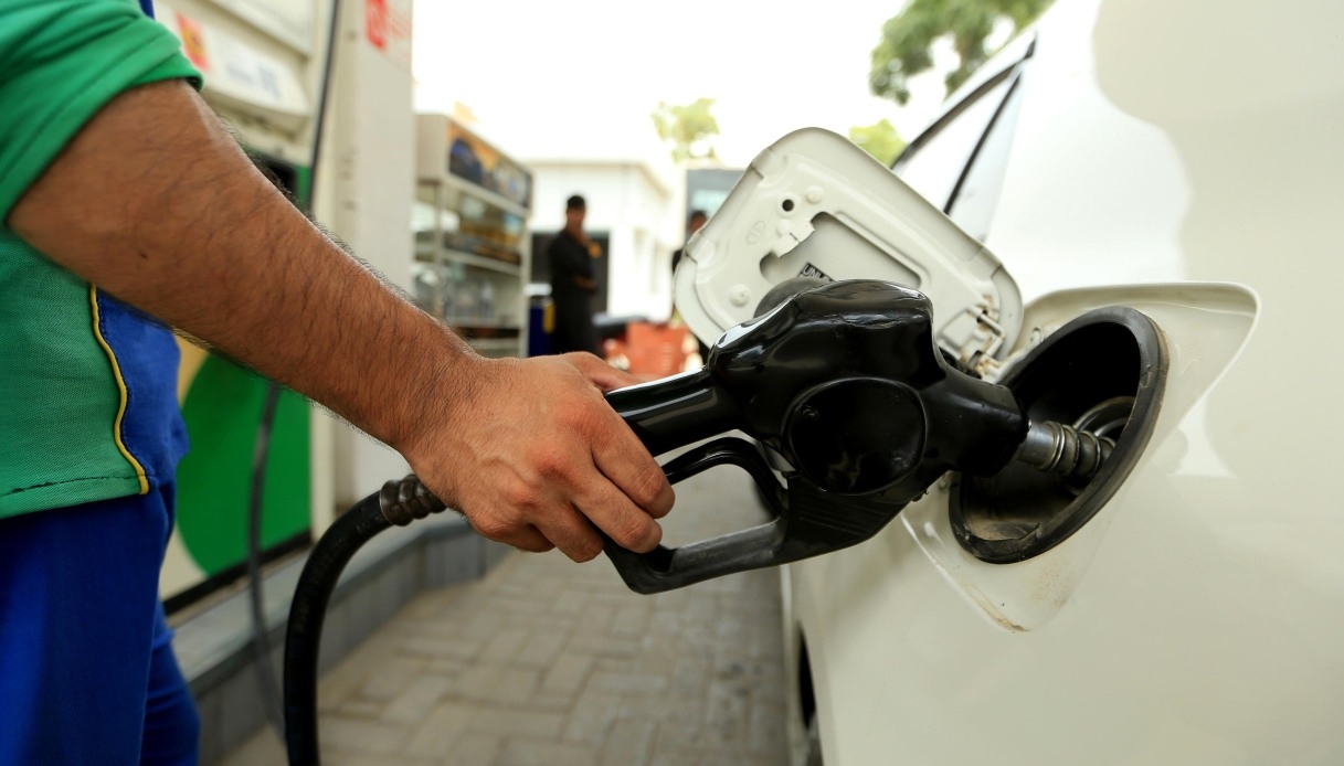 La guerra entre Israel e Irán eleva los precios de la gasolina y el diésel: ¿cuánto cuesta ahora un tanque lleno?