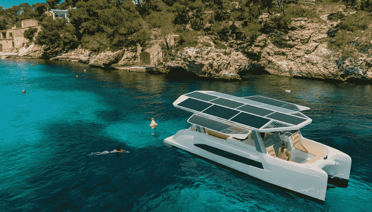 Mieten Sie ein Boot, der Boom des langsamen Tourismus von Capri zu den Seen