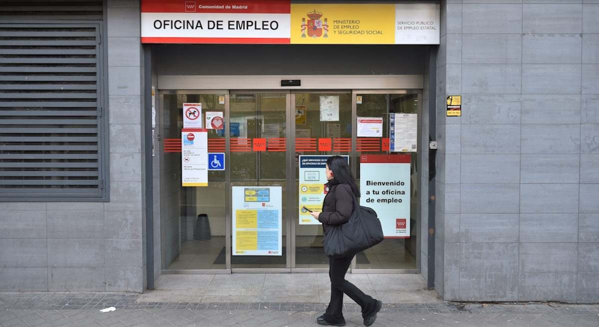 O SEPE está aumentando os benefícios de desemprego para trabalhadores com mais anos de contribuição.