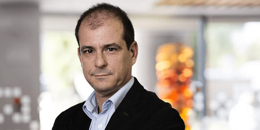 Miguel Álava (AWS): "Più che sostituire posti di lavoro, l'intelligenza artificiale sta trasformando il nostro modo di lavorare."
