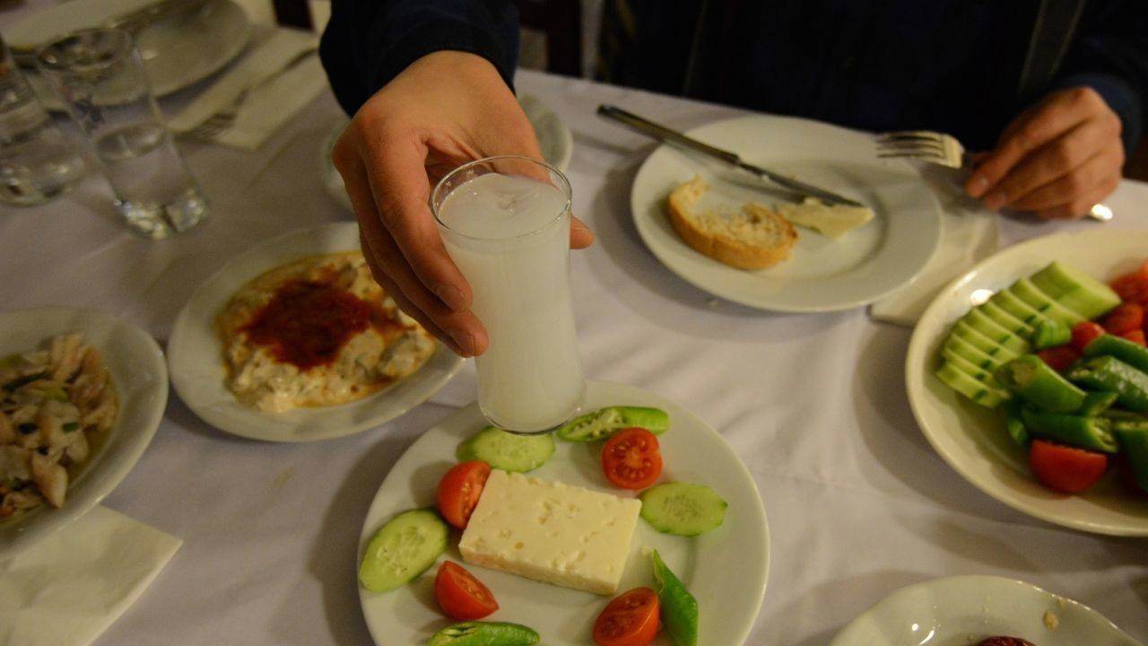 Un groupe de raki a vu son prix augmenter