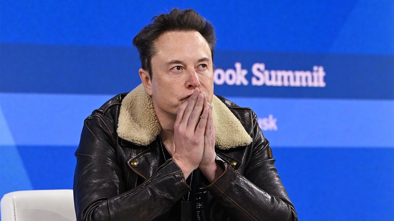 Un'agenzia federale afferma che le risposte del personale all'email di produttività DOGE di Musk potrebbero essere lette da "attori stranieri maligni"