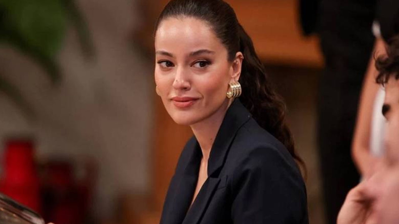 Atriz Pelin Akil é hospitalizada após carrapato grudar em seu braço