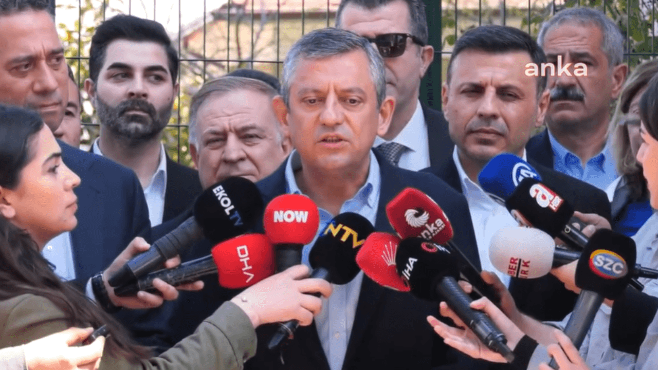 Erste Aussage von Özgür Özel nach dem Anschlag