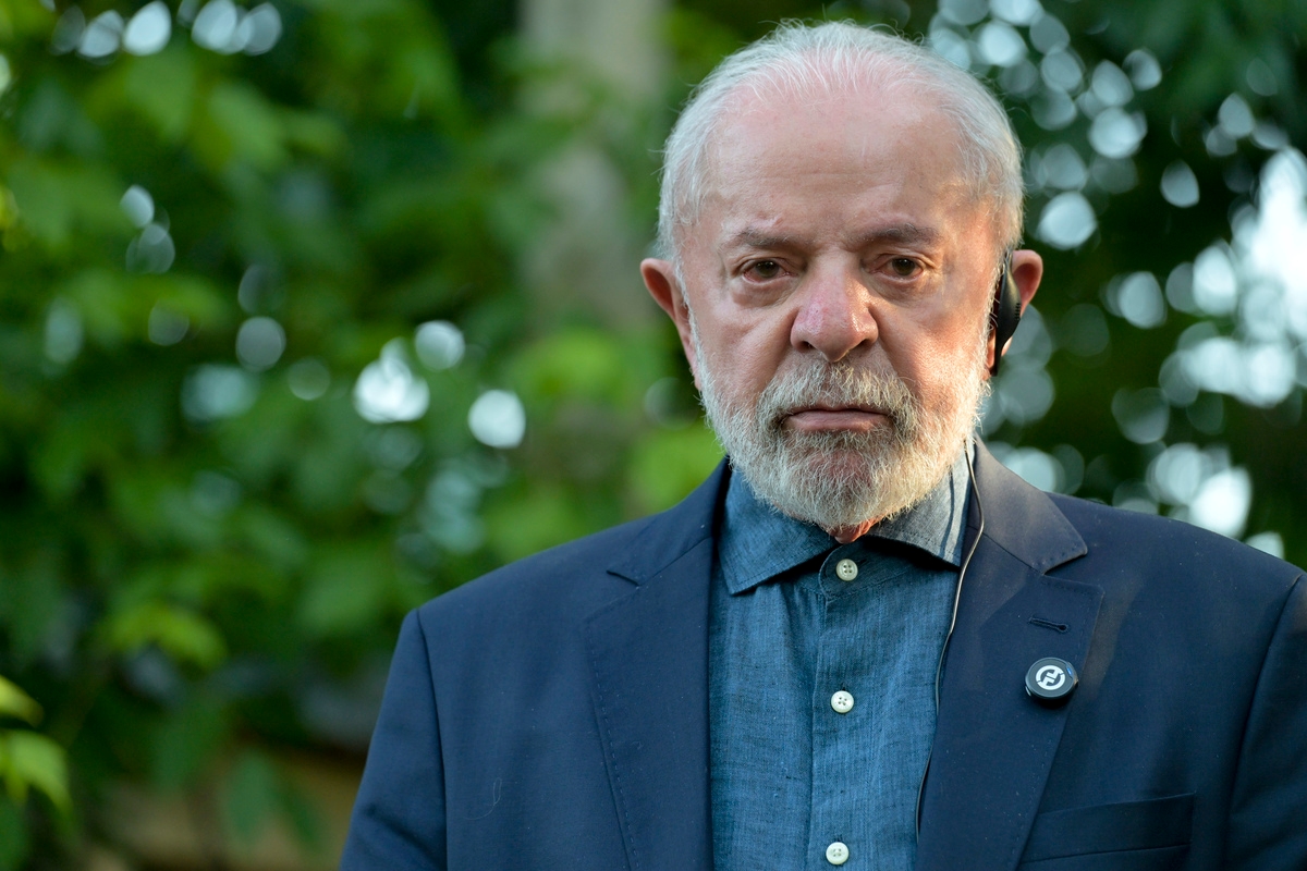 Trump desafia Lula: tarifas de 50% sobre o Brasil. "O julgamento de Bolsonaro é uma vergonha internacional."