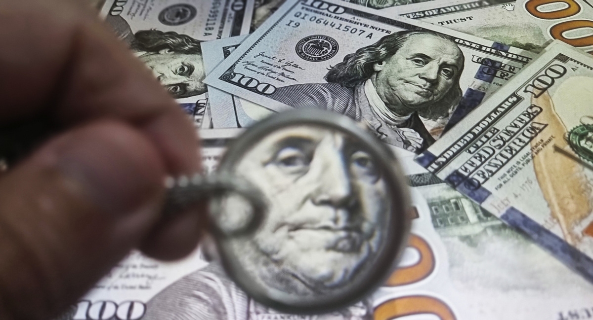 Trump-Effekt in umgekehrter Richtung, Dollar nie so schlecht seit 1973. Zölle, Kriege und Instabilität